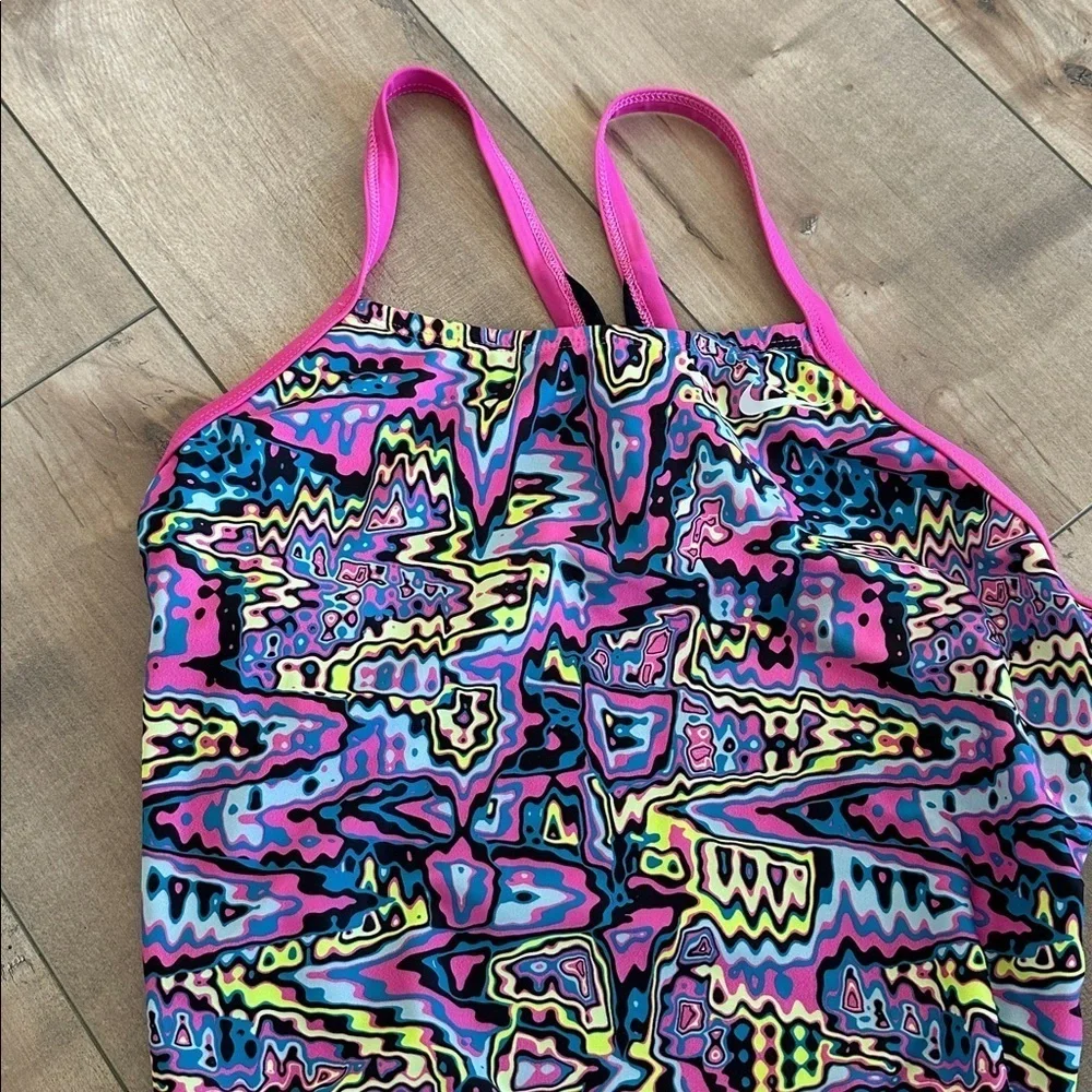 4/$25 NIKE Pink Psychedelic Lined One-Piece Racerback Swimsuit Womens Size 8